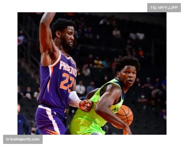 劳埃德生日夜闪耀全场达成季后赛500分里程碑创个人得分新纪录