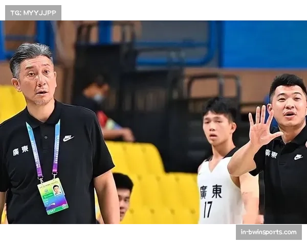 郑永刚应对犯规困扰策略 深圳调整轮换应对季后赛强度